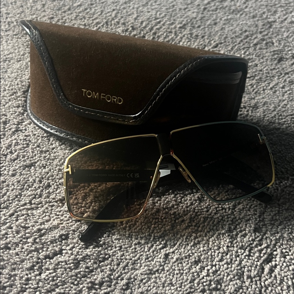 Tom Ford Black and Gold Aviator Sunglasses